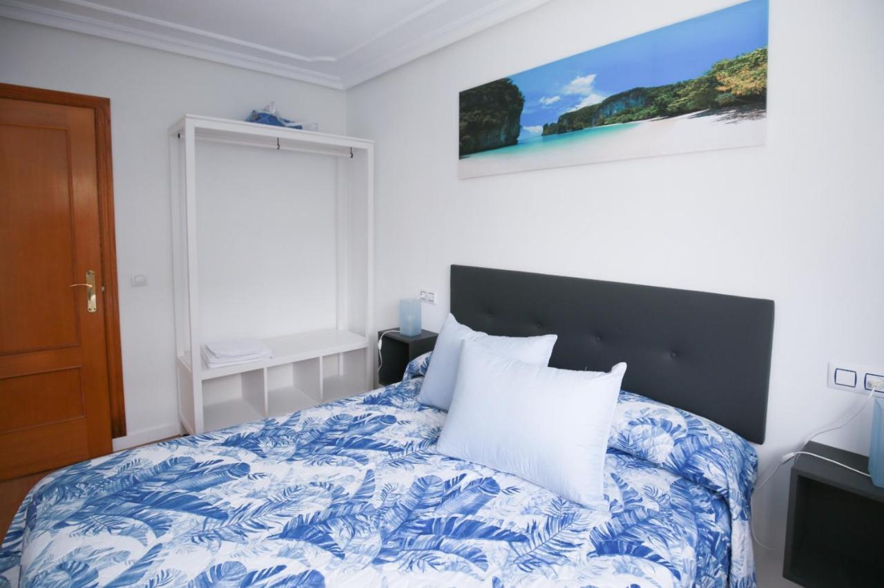 기욘 Apartamento Mym 3 아파트 외부 사진