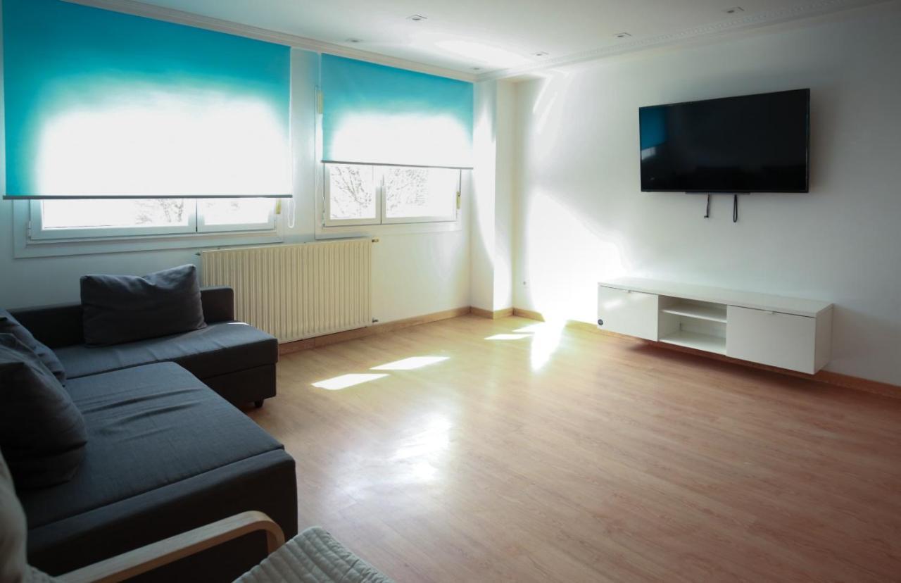 기욘 Apartamento Mym 3 아파트 외부 사진